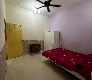 Kampung Baharu Sungai Udang House | ziramike homestay