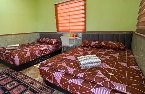 Kampong Raja House | Znmix Guesthouse