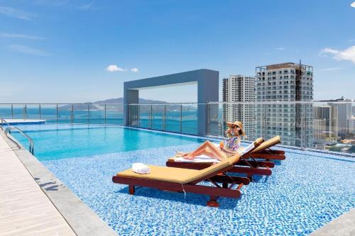 12A07 - 2BR - Rooftop Pool - Dqua Apt - Cozy For Family