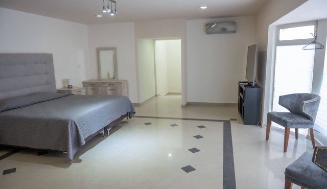 17, Suite for two people in Torreón