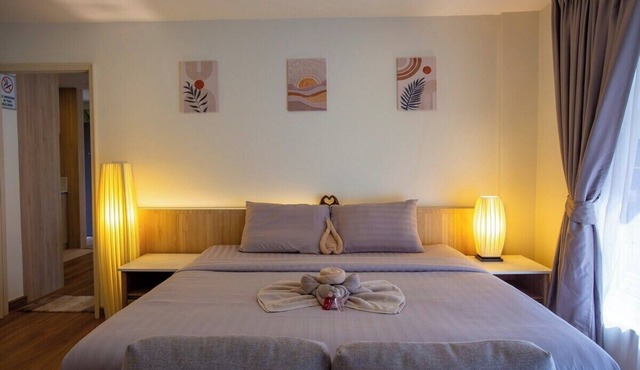 1BR Condo Walk to Lamai Beach Sauna & Gym C101 in Chang Wat Surat Thani