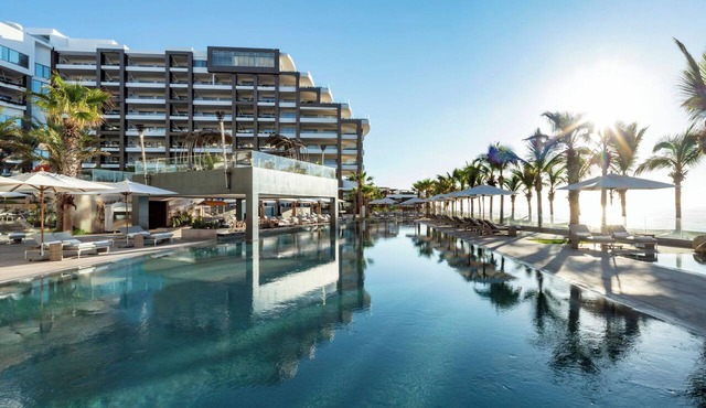 1BR resort unit in brilliant Cabo San Lucas with luxury spa & gym- sleeps 4