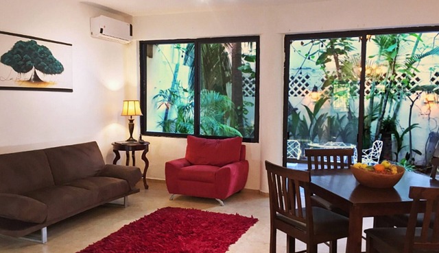 2 min to the Beach - Home & Garden