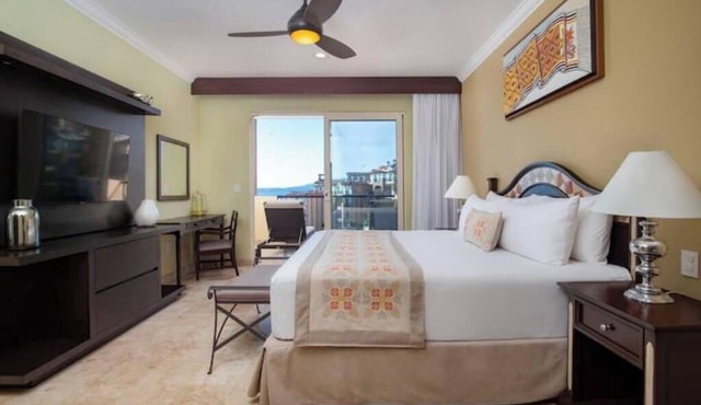 2BD in Villa del Palmar Flamingos Beach Resort Available for Christmas and NYE!
