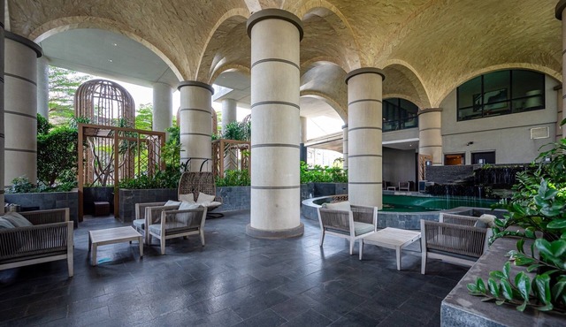 3 bedrooms in the Luxury Apartment District 1