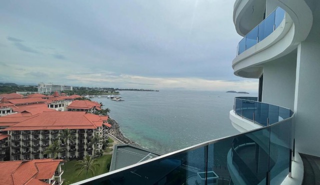 3 Bedroom Seaview Suite, Coralbay by Ayuhouz