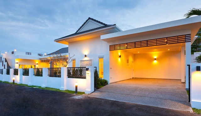 4 Bedroom Pool Villas