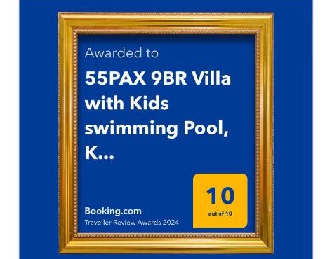 40 PAX 9BR Villa with Kids swimming Pool, TV, BBQ n Pool Tables near SPICE Arena Penang 9800 SQFT in Bayan Lepas