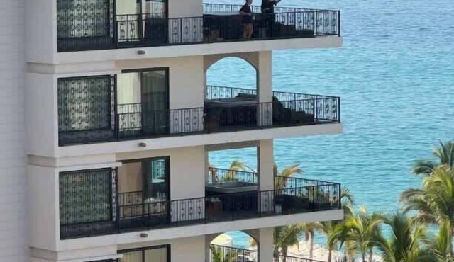 4BD Oceanfront Unit at Villa La Valencia