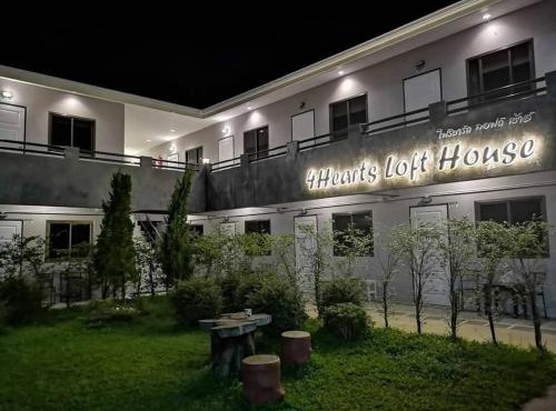 4Hearts Hotel in Suratthani