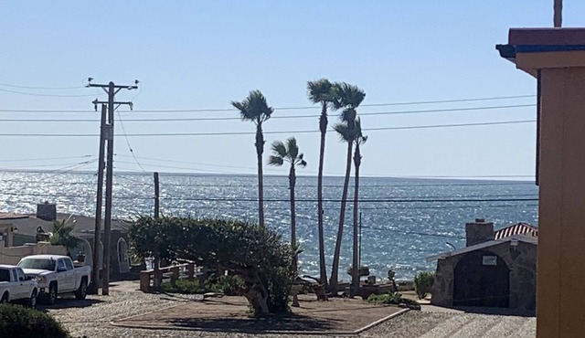 5 BRM home w/beach access and walking distance to Puerto Nuevo.24 hr Security