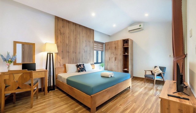 6BRs w/Private Pool&Billiard- 7min to Beach