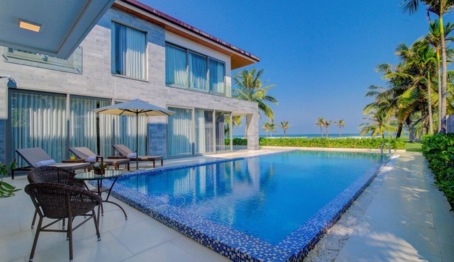 7 Bedrooms Beach Front Villa at Da Nang Beach Resort