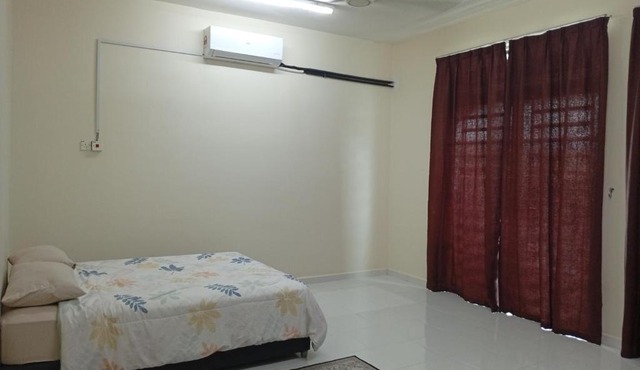 A&Z Homestay Kangar with 4 Bedroom Aircond 3 Bathroom