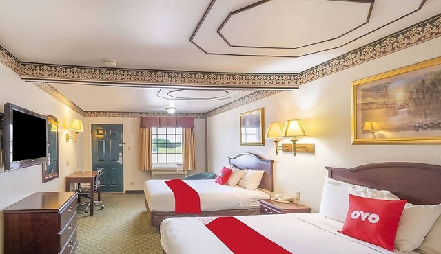 Affordability Meets Comfort! Pets Allowed, Free Parking, Onsite Dining! in Three Rivers