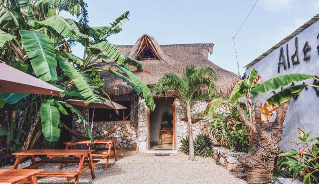 Aldea Che-Eek , con acceso a club de playa privado y desayuno incluido in Bacalar