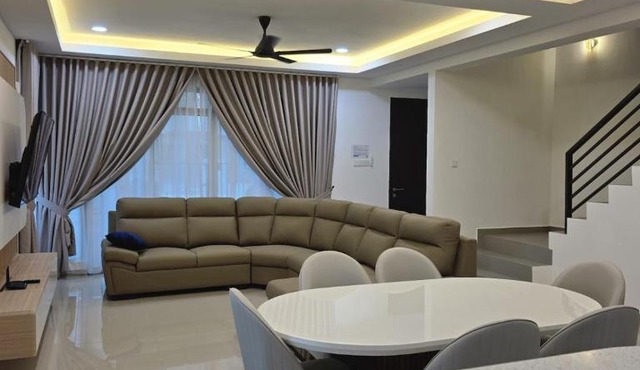 Ali & Alisha Homestay 2, Pasir Gudang Landed House