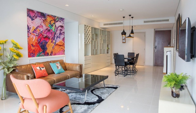 AN luxury vibrant 2BR apt City Garden *FREE pools*
