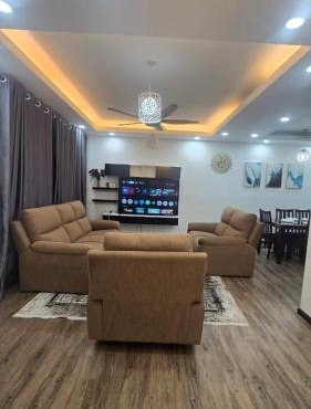Anjung KLIA No 40 With Neflix