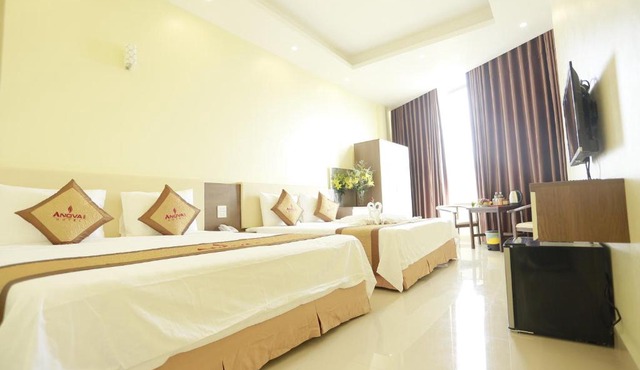 Anova 2 Hotel