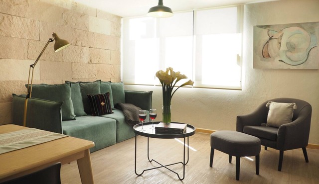 Apartment with Balcony - Pushkin Park View - 2BR