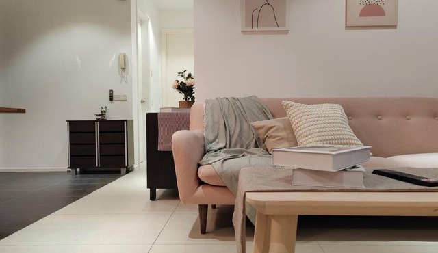 Arcoris Mont Kiara 18# Sunway 163 Mall# 1 Mont Kiara # 2 BR with Balcony 2-4 Pax