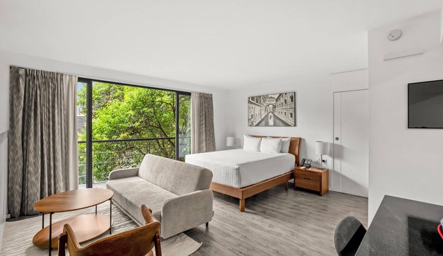 Armonik suites By Casanevo - Queen Bed Suite