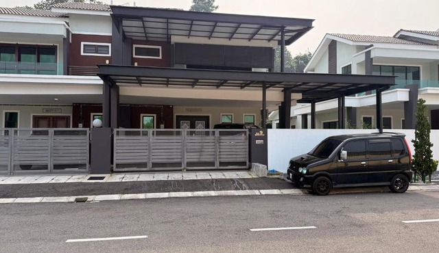 Awan Homestay Ipoh 4BR 3BA 10 Pax Full AC Stadium Perak