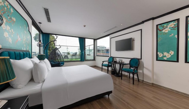 Azen Lakeside Hotel & Travel in Hanoi