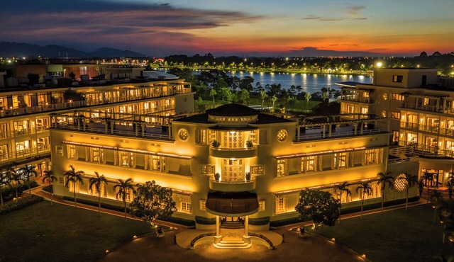 Azerai La Residence Hue