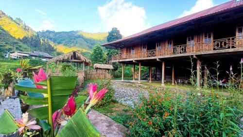 Bản Liền Homestay Vàng A Bình