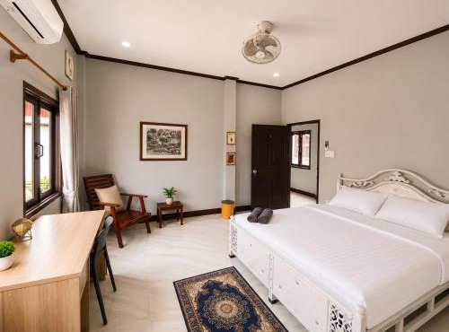 Ban Loom Guesthouse & Weaving Workshop