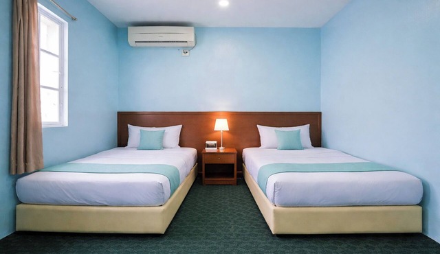 Bangi Lanai Hotel