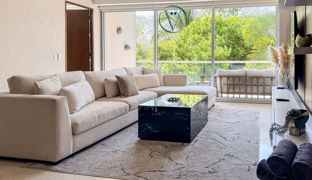Barefoot Luxury Oceanfront Escape