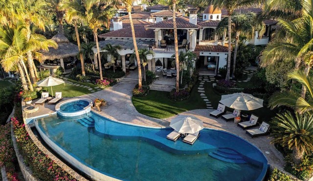 Beachfront Palmilla Estate with Heated Infinity Pool
