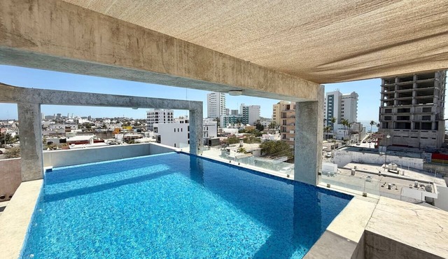 Beautiful Loft Steps from the Beach By GPS