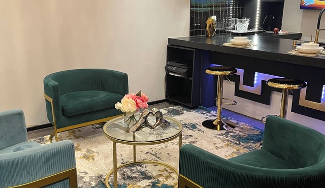 Beautiful, New,Clean,Luxurious Guest House in Great, safe location near consulate
