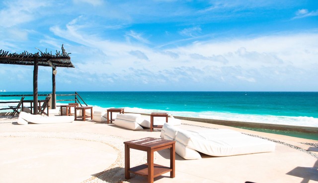 Beautiful Ocean View Condo 1