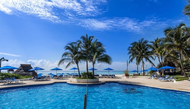 Beautiful resort room on the beach!