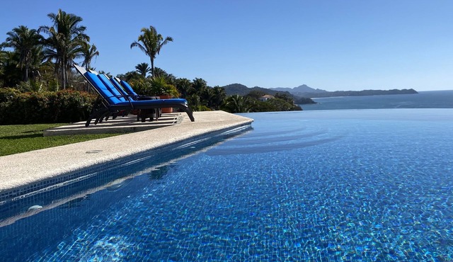 Best views in San Pancho-Oceanfront Villa, Heated Infinity Pool & Private Tennis