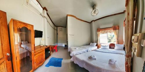 Beyond Pub guest House and Hotel