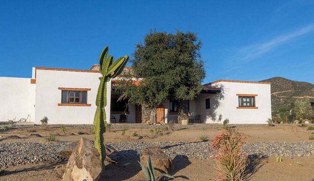 Big 4-bedroom house on Ruta del vino perfect for families or groups