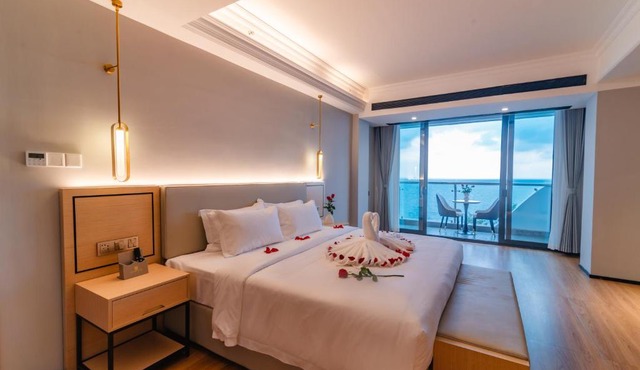 Billions Hotel