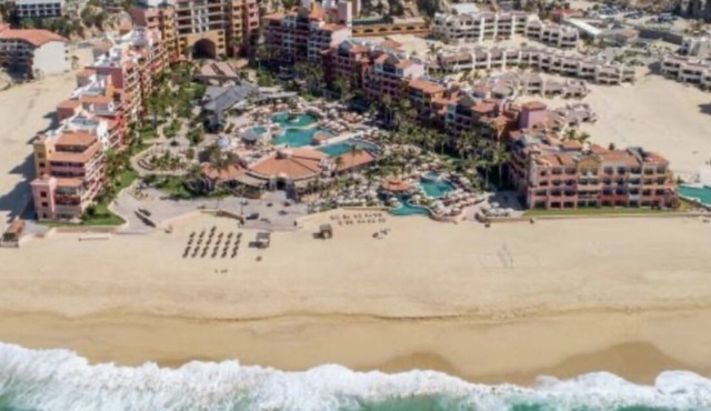 BISBEE WEEK Black/Blue marlin tourn-on beach 2 bdrm condo.In the heart of CABO!