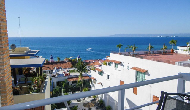 Boana Torre Malibu #501 , Ocean view, romantic zone