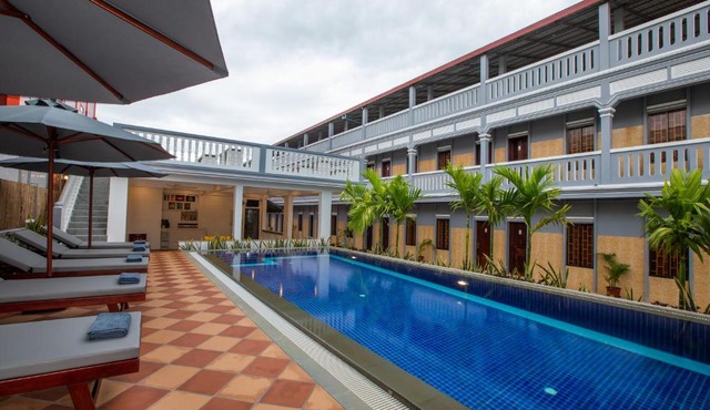 Botoum Hostel