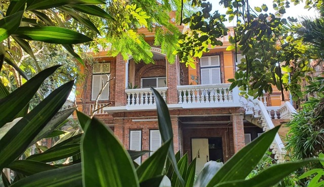 Brightness Villa, Private Home Stay, Around you