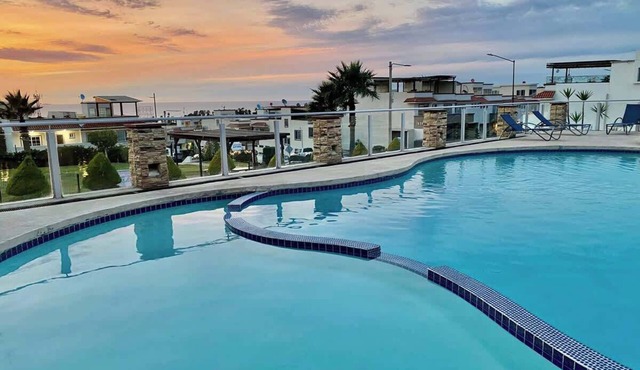 Brisas Del Mar 3BR 2BA, Pool and Ocean View