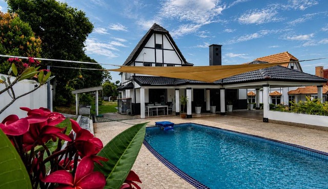 Bucketland Villa 1 Alor Gajah Melaka - Private Pool & Karaoke