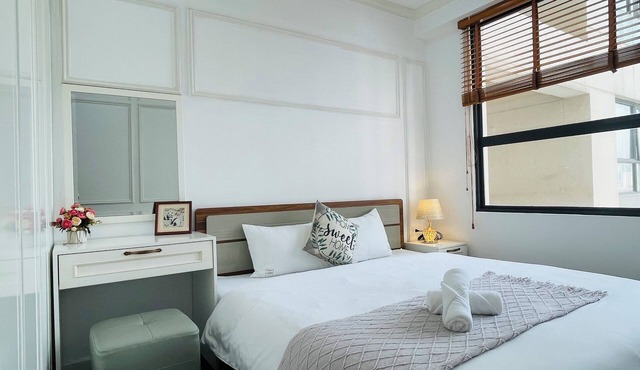 Căn hộ 2 phòng ngủ, 2 phòng tắm - Vinhomes D'Capitale